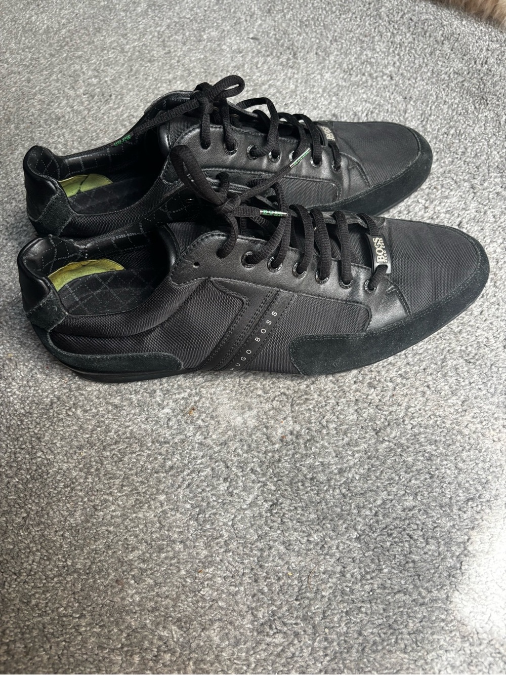Hugo Boss Men's Black Low-Profile Lace-Up Sneakers with Subtle Green Accents